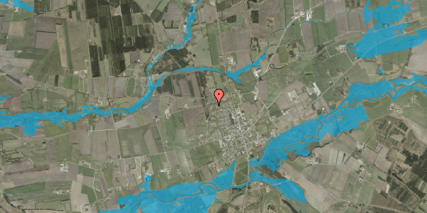 Oversvømmelsesrisiko fra vandløb på Hasselvej 6, 7570 Vemb