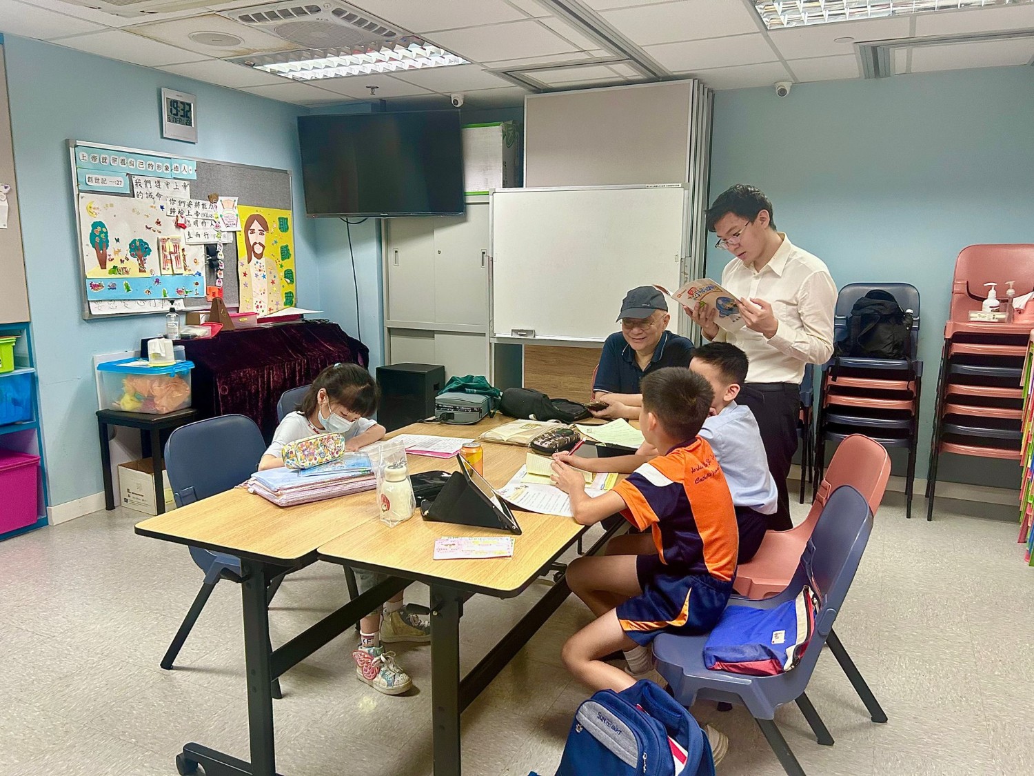 請即報名參加【一團火】領袖空間義工,成為義工 Volunteer for now