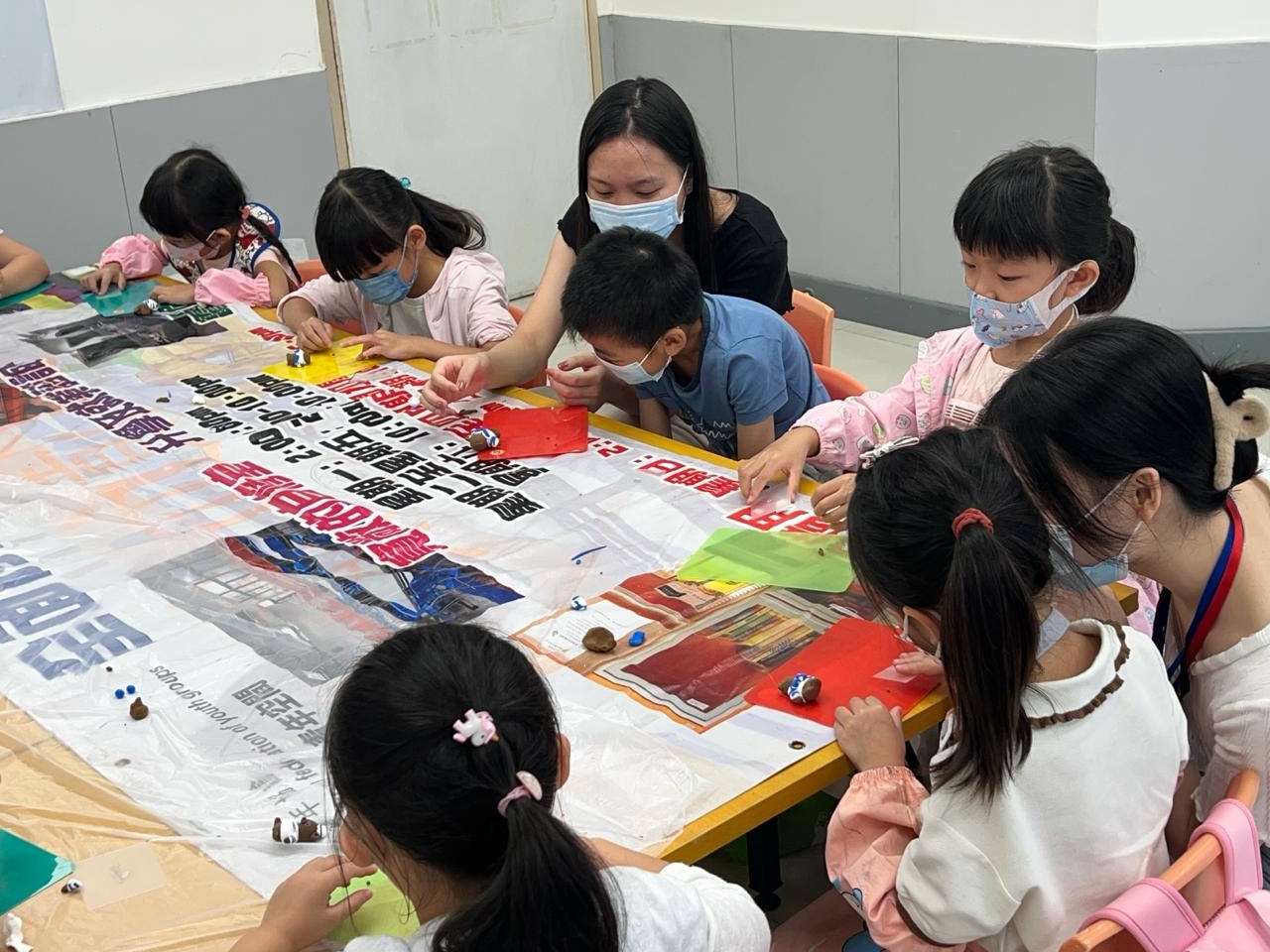 請即報名參加大哥姐青年義工小組，成為義工 Volunteer for  now