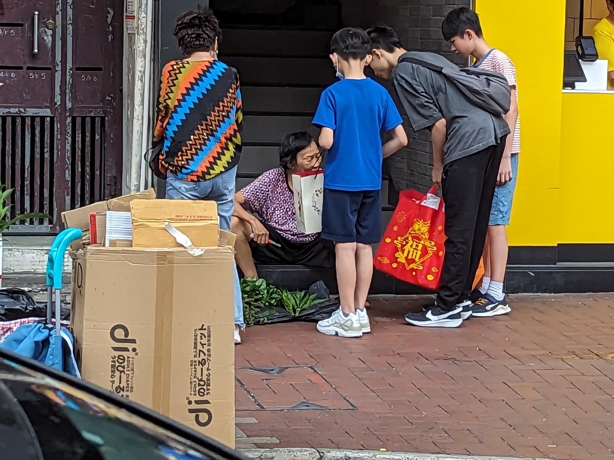 請即報名參加分享甜在心,成為義工 Volunteer for now