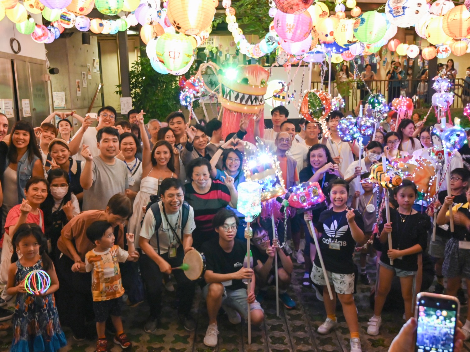 請即報名參加藍屋中秋夜2026舞龍活動協助,成為義工 Volunteer for now