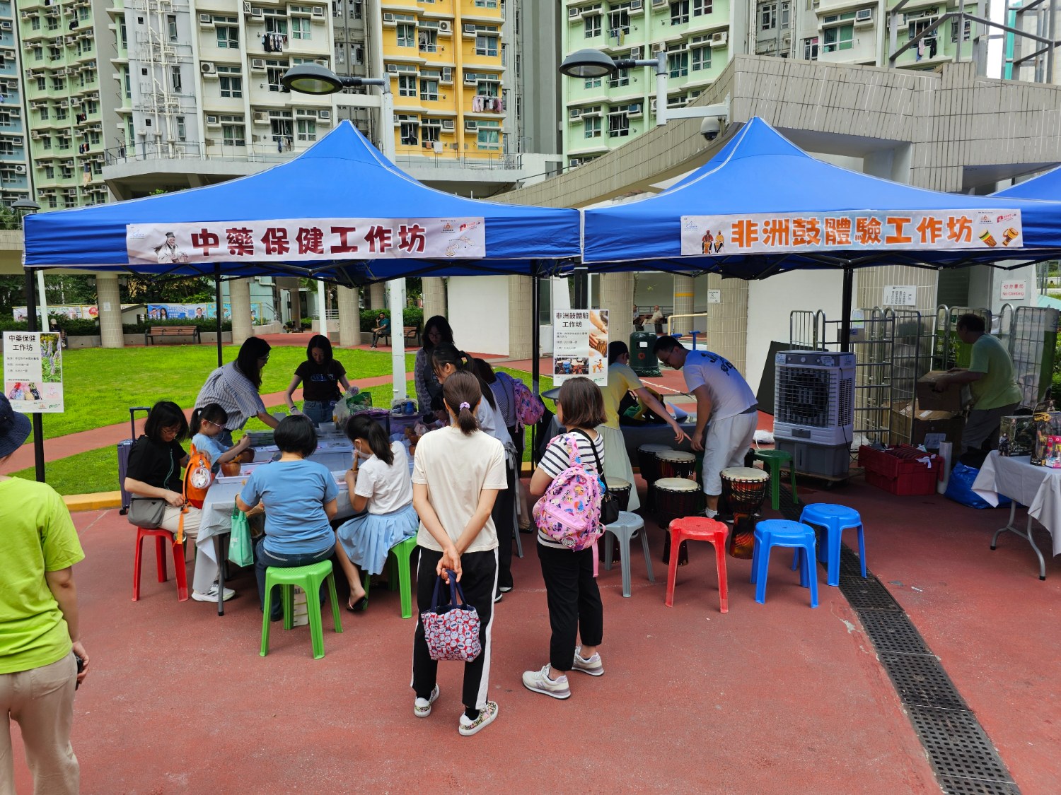 請即報名參加耆青樂動齡活日(卑路乍灣公園露天劇場)，成為義工 Volunteer for  now