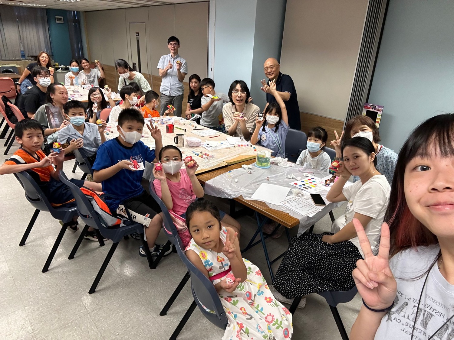 請即報名參加【一團火】關懷基層家庭實習生計劃2025,成為義工 Volunteer for now