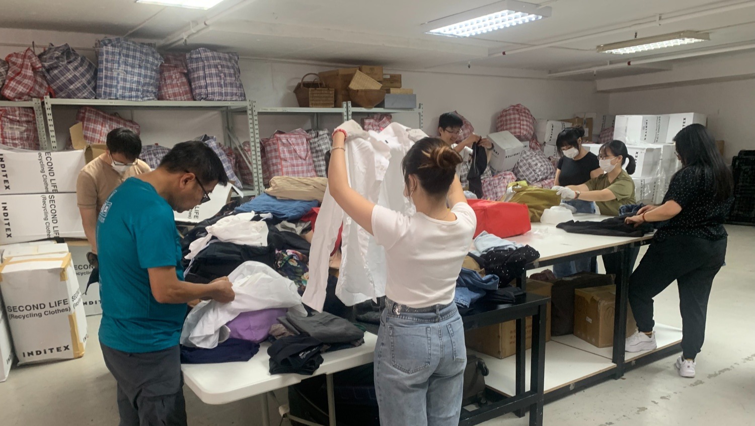 請即報名參加,成為義工 Volunteer for Clothing Sorting Volunteer (Apr 10) now