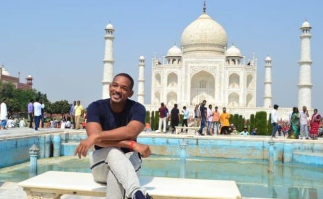 Will Smith visits Taj Mahal