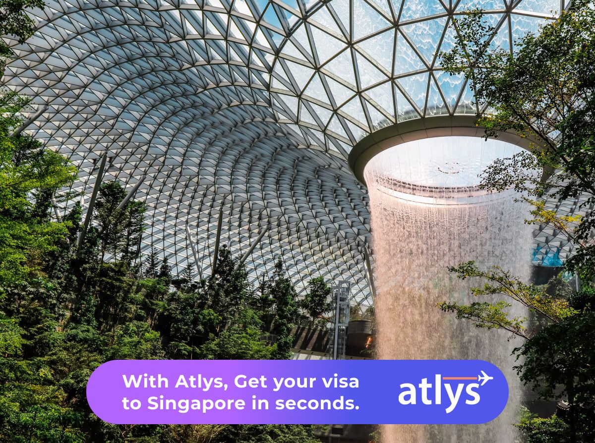 Extravagant greenhouse in Singapore