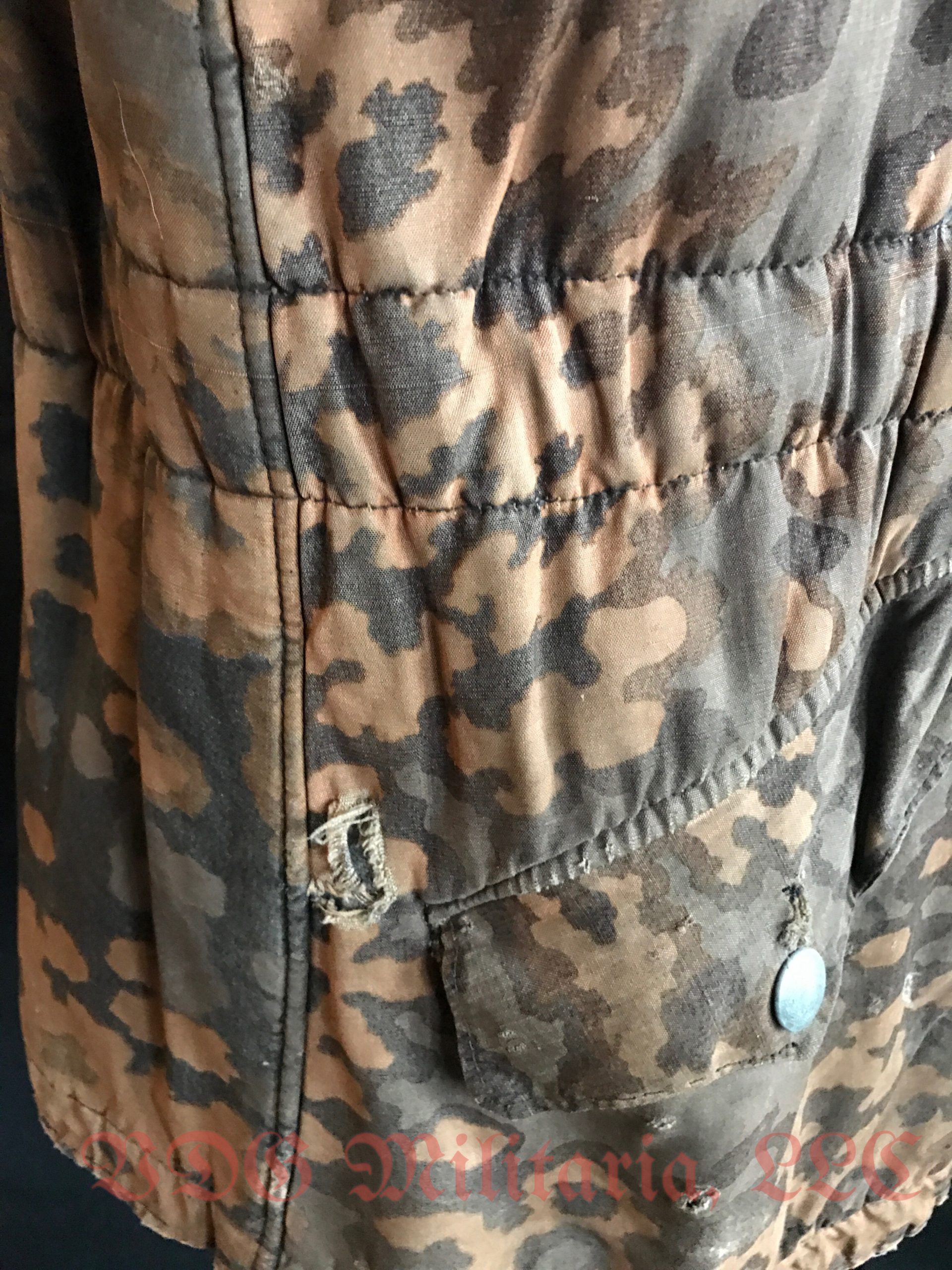 WW2 German Waffen-SS Fall Reversible Parka with modified collar and Combat Repairs - Image 12