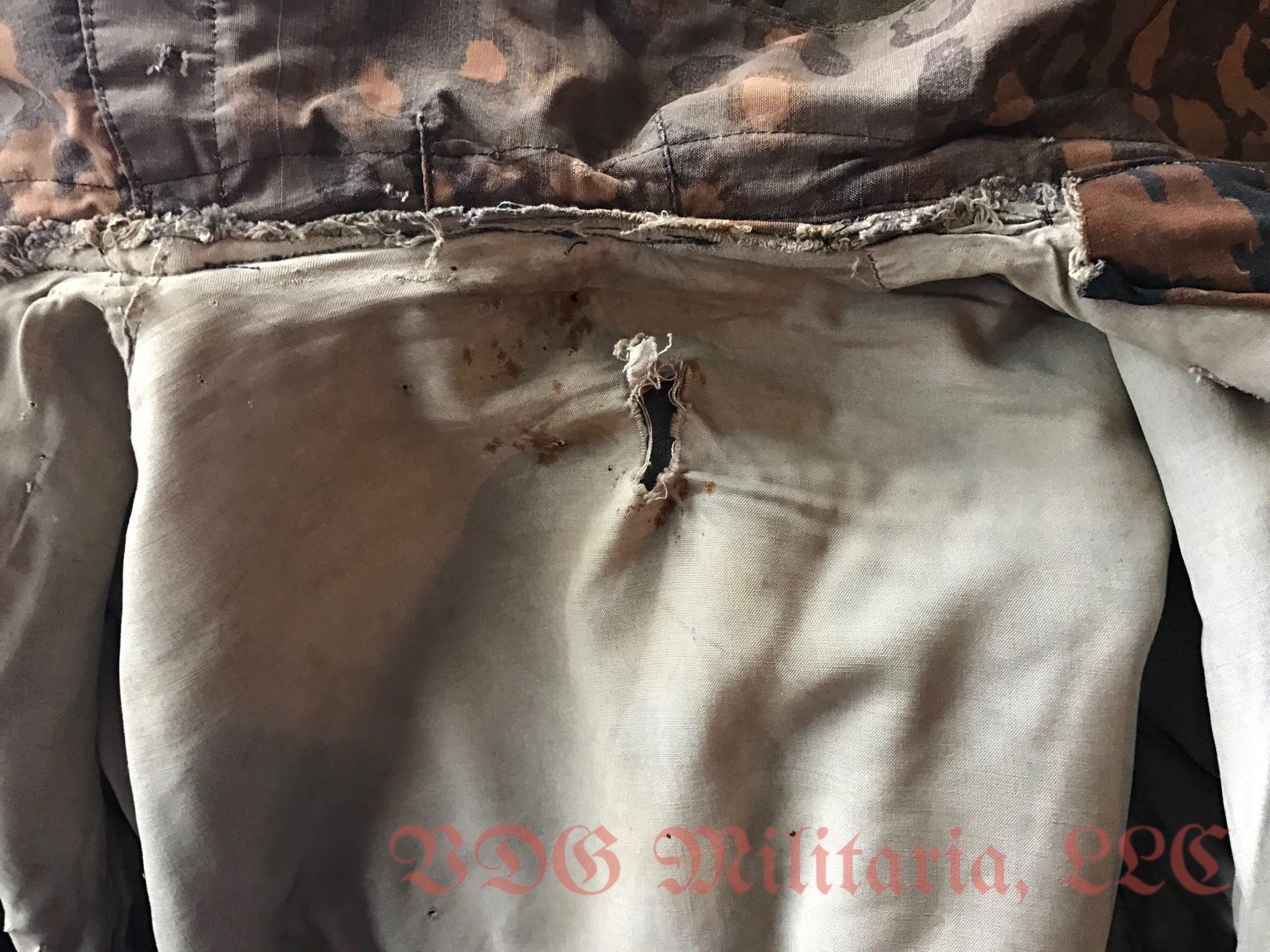 WW2 German Waffen-SS Fall Reversible Parka with modified collar and Combat Repairs - Image 15