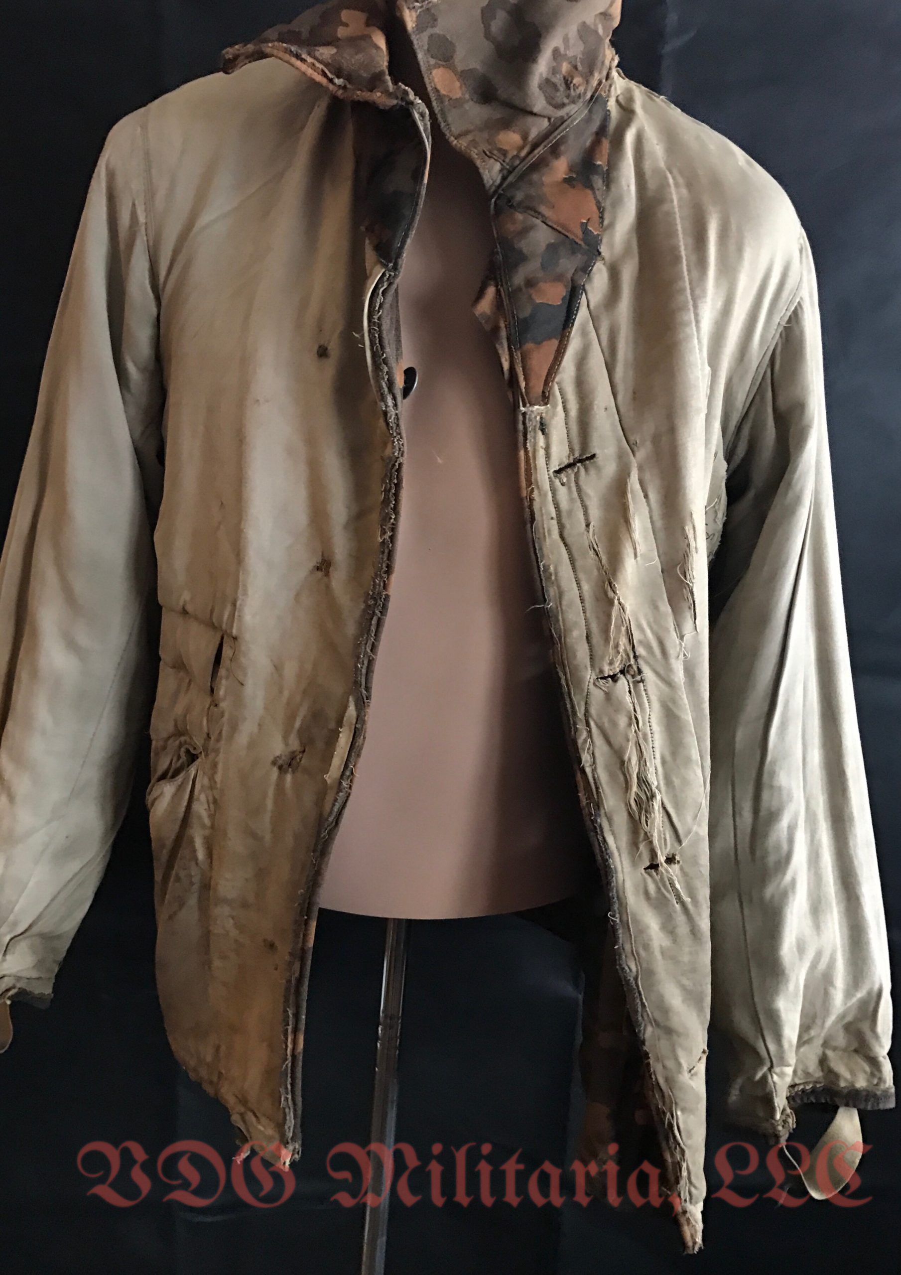 WW2 German Waffen-SS Fall Reversible Parka with modified collar and Combat Repairs - Image 17