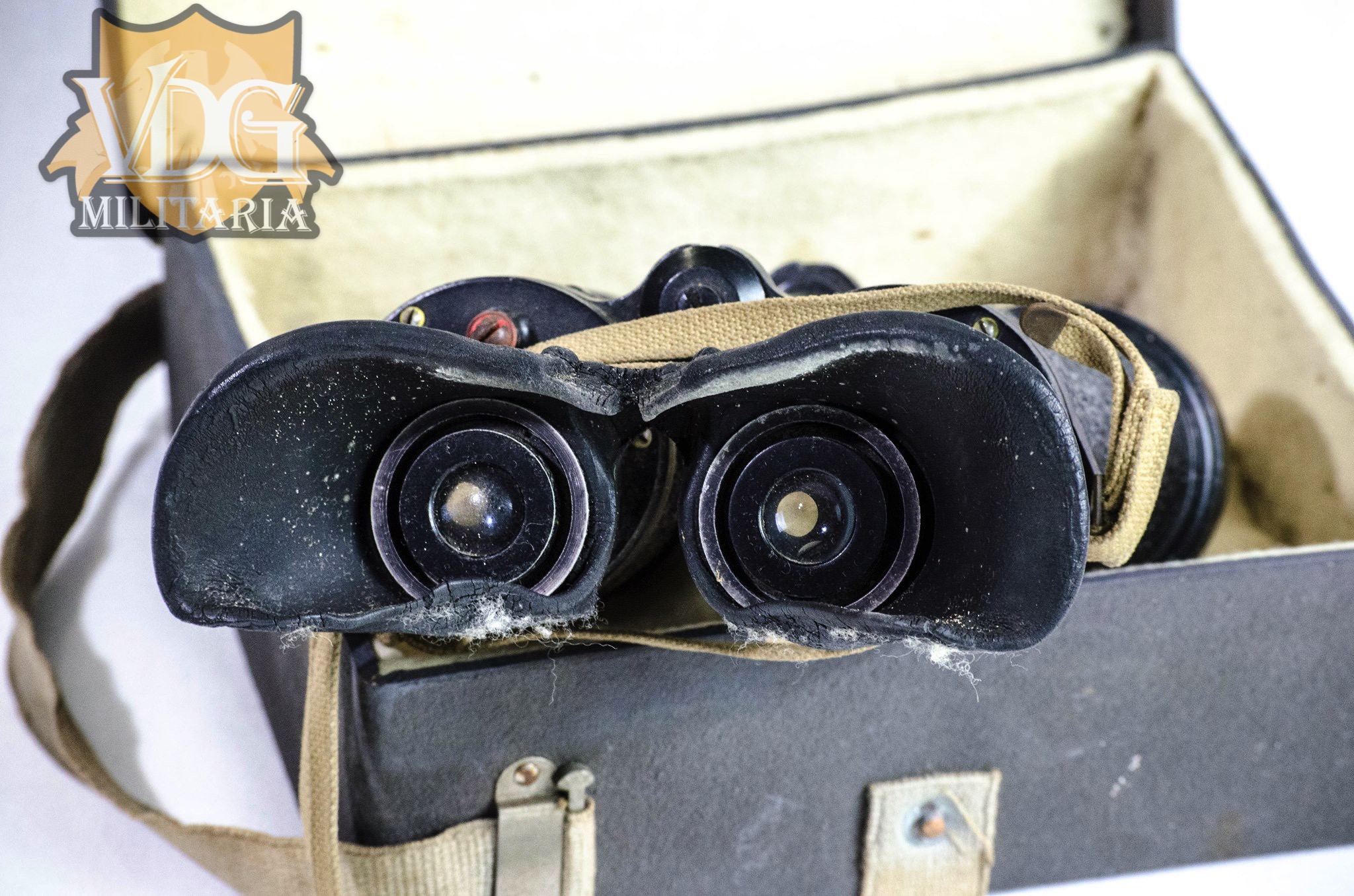WW2 British RAF Ross of London 5x40 Night Binoculars Stamped x5 Bino Prism MkIV No7180 and 6E/383 B under with Case - Image 4