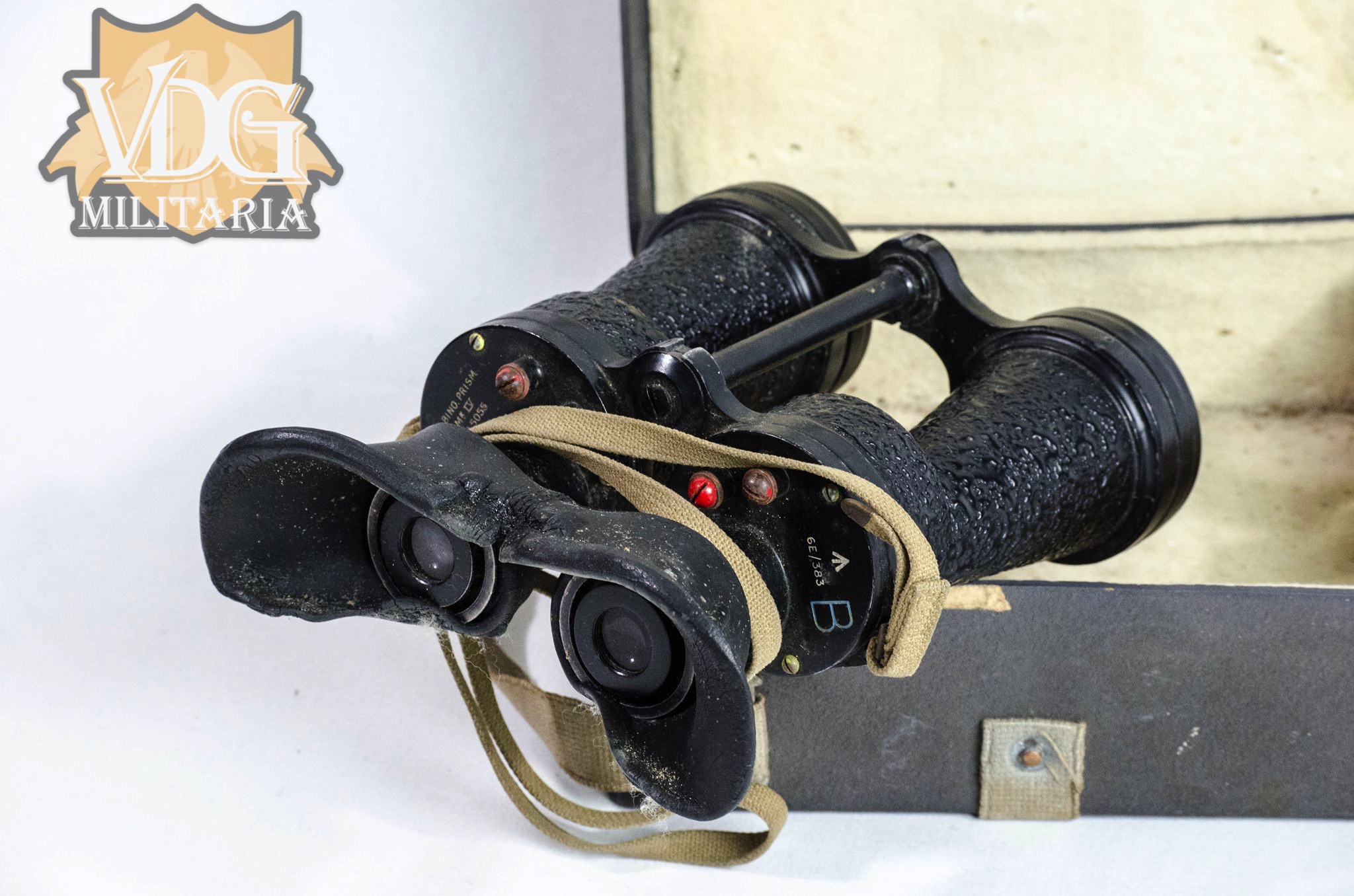 WW2 British RAF Ross of London 5x40 Night Binoculars Stamped x5 Bino Prism MkIV No7180 and 6E/383 B under with Case - Image 6