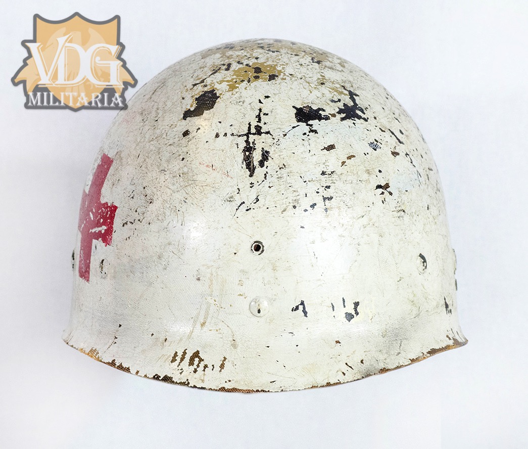 WW2 US Navy Corpsmans USN M1 White Helmet Liner with Medic Red Cross - Image 3