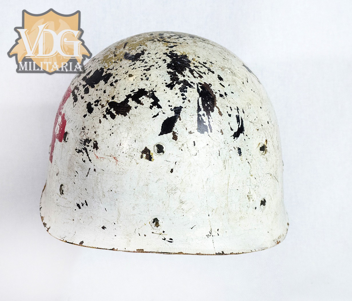WW2 US Navy Corpsmans USN M1 White Helmet Liner with Medic Red Cross - Image 5