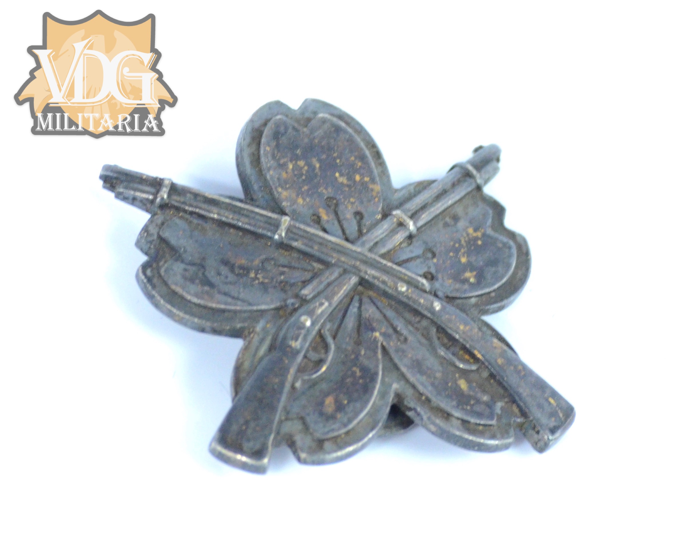 WW2 Japanese Army IJA Marksmanship Competition Badge - Image 2