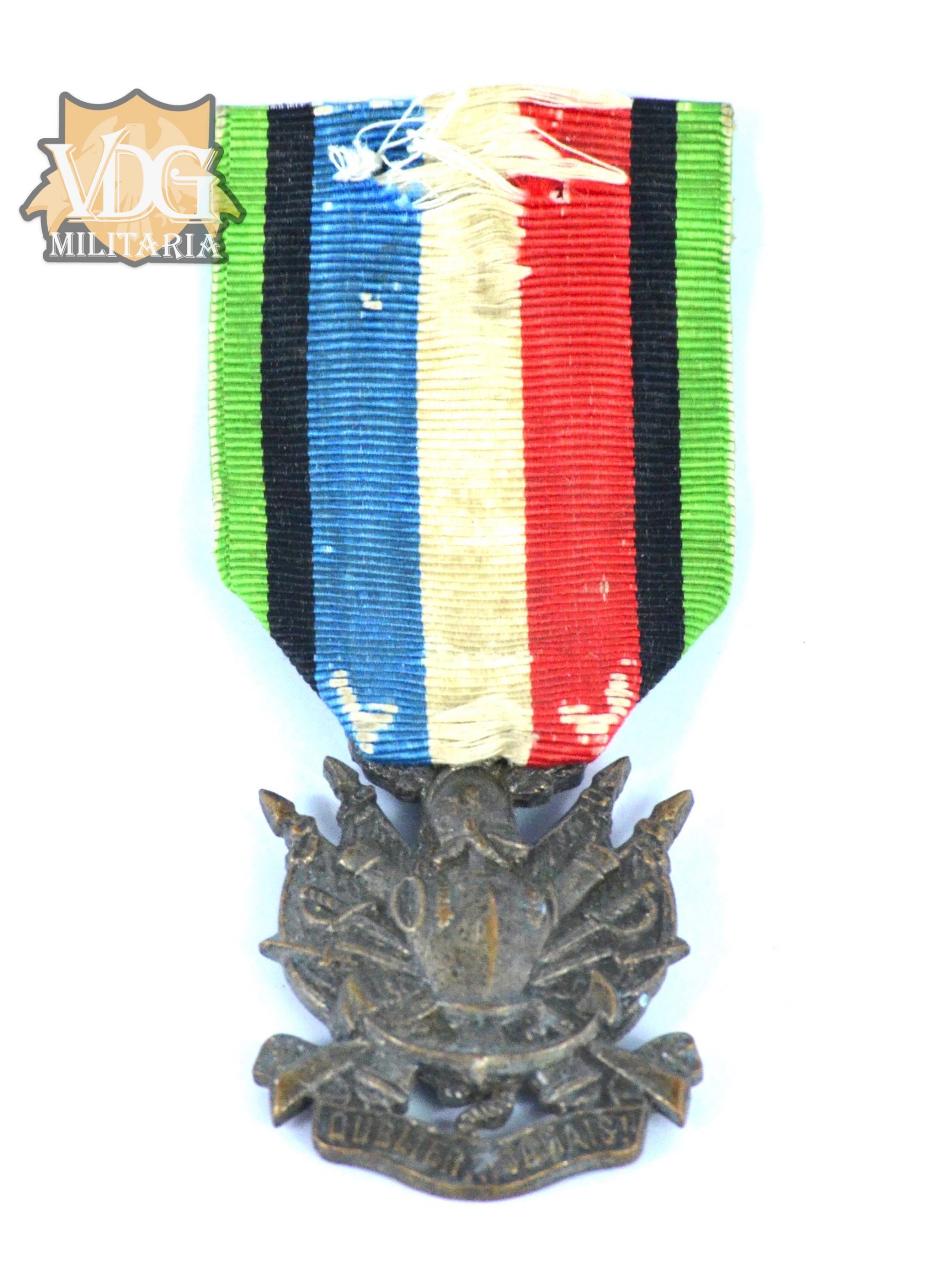 French Franco-Prussian War Military Veterans Medal with Original Ribbon - Image 2