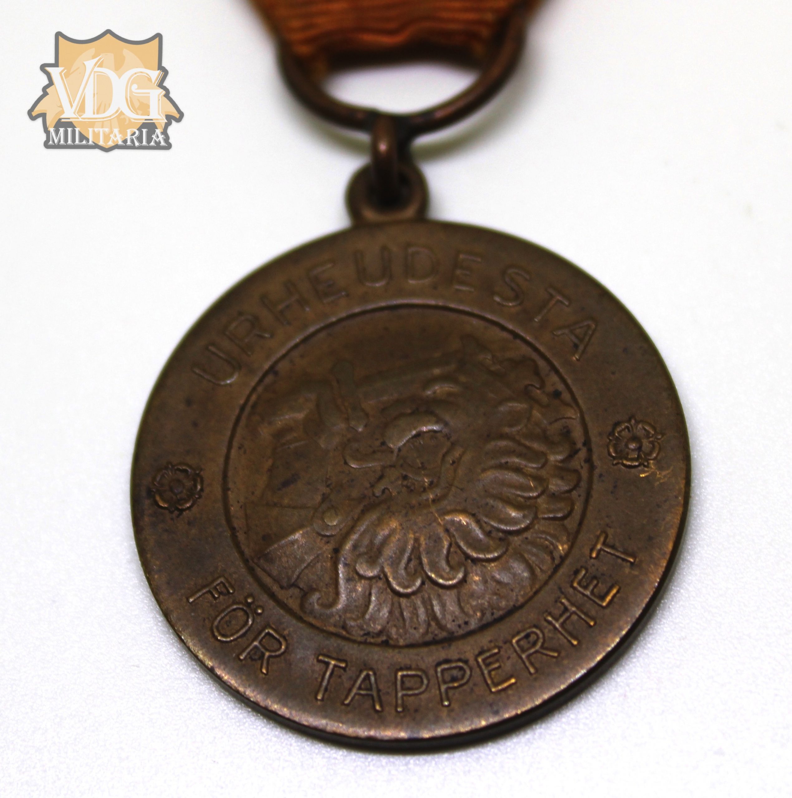 WW2 Era Finland Medal of Liberty 2nd Class 1941 Medal "Urheudesta För Tapperhet" - Image 7