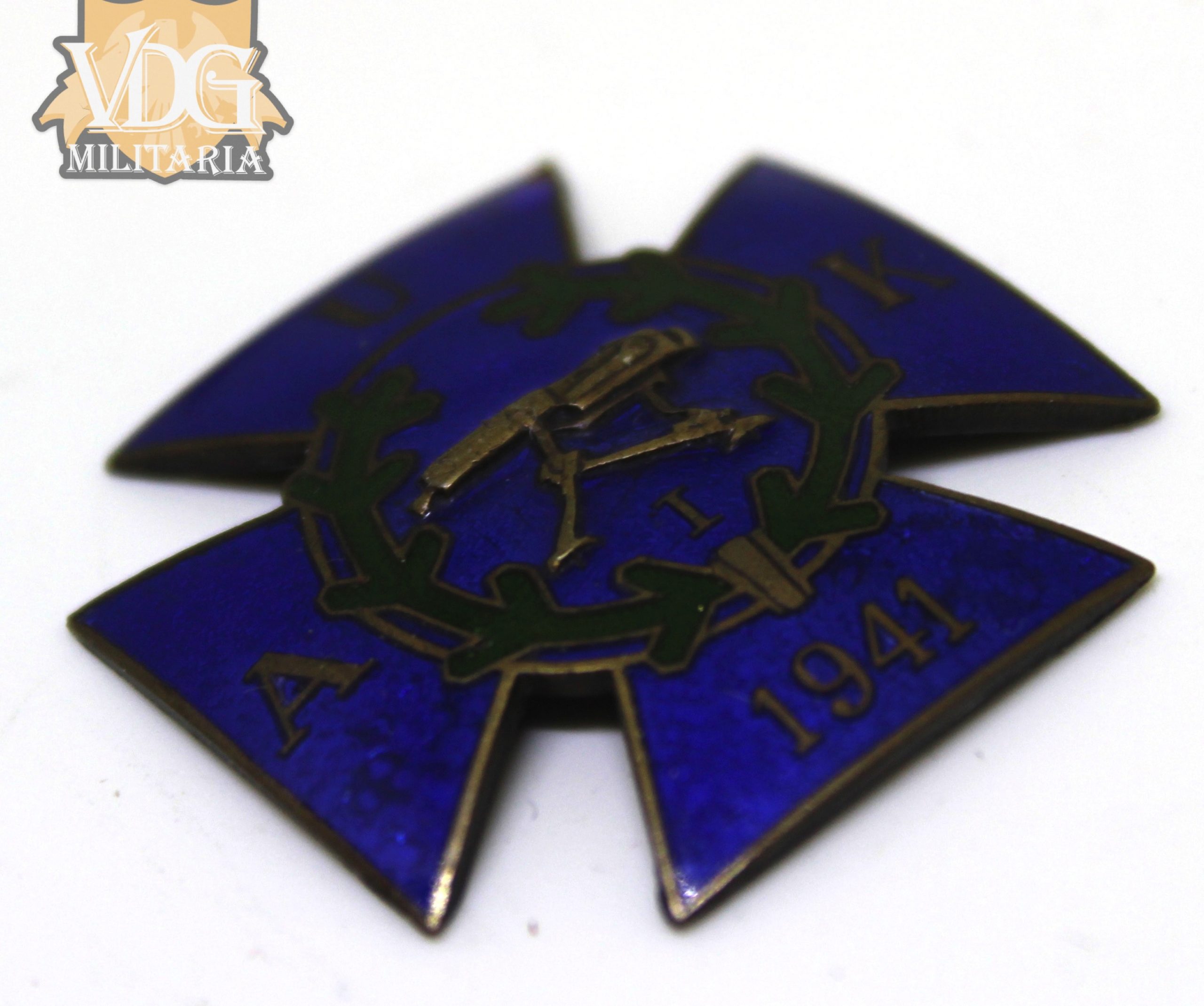 WW2 Era 1941 Finnish Blue Cross Enamel Machine Gun Badge A.U.K. - Image 3