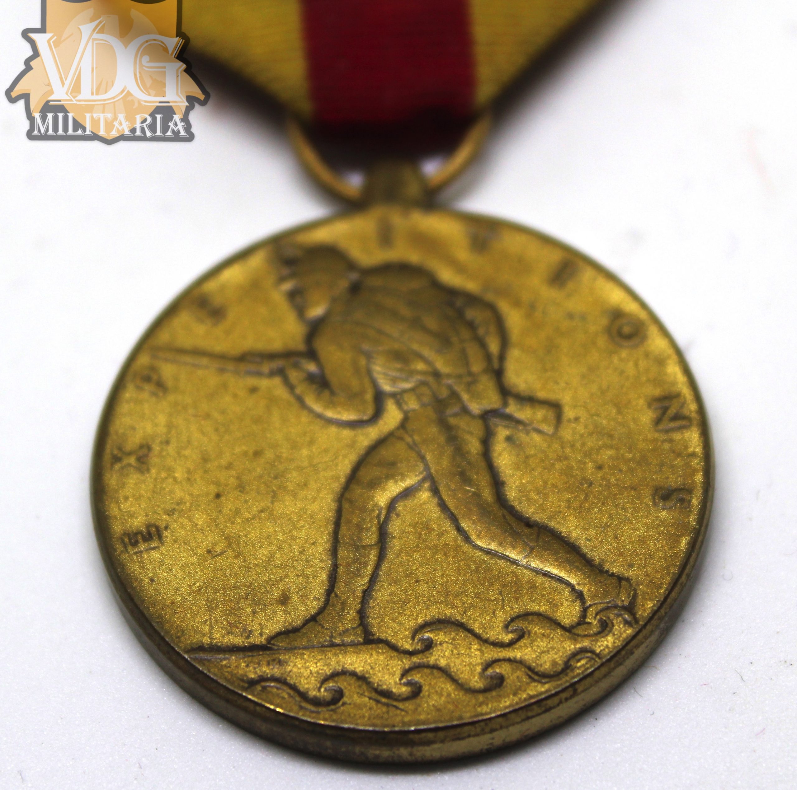 US Marine Corps Expeditionary Medal-Crimp Brooch - Image 2
