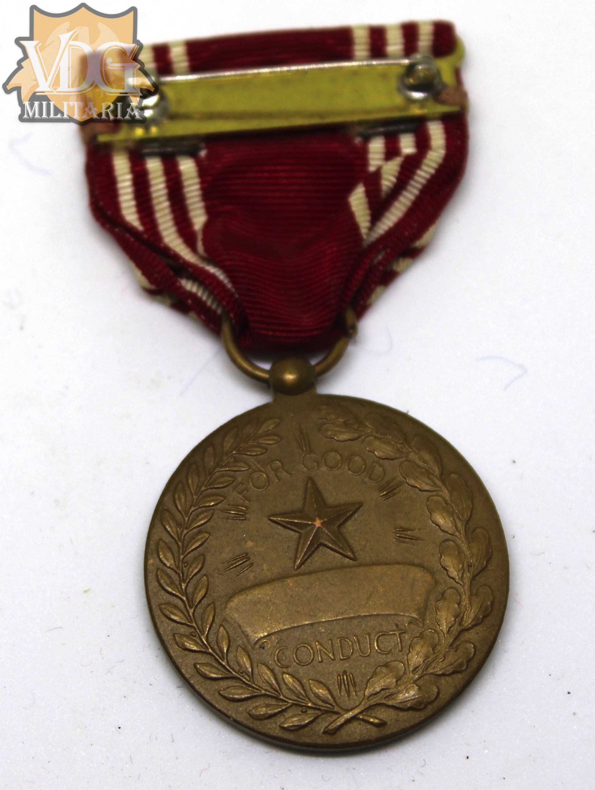 WW2 Era US Army Good Conduct Medal with Two Knots-Slot Brooch - Image 4