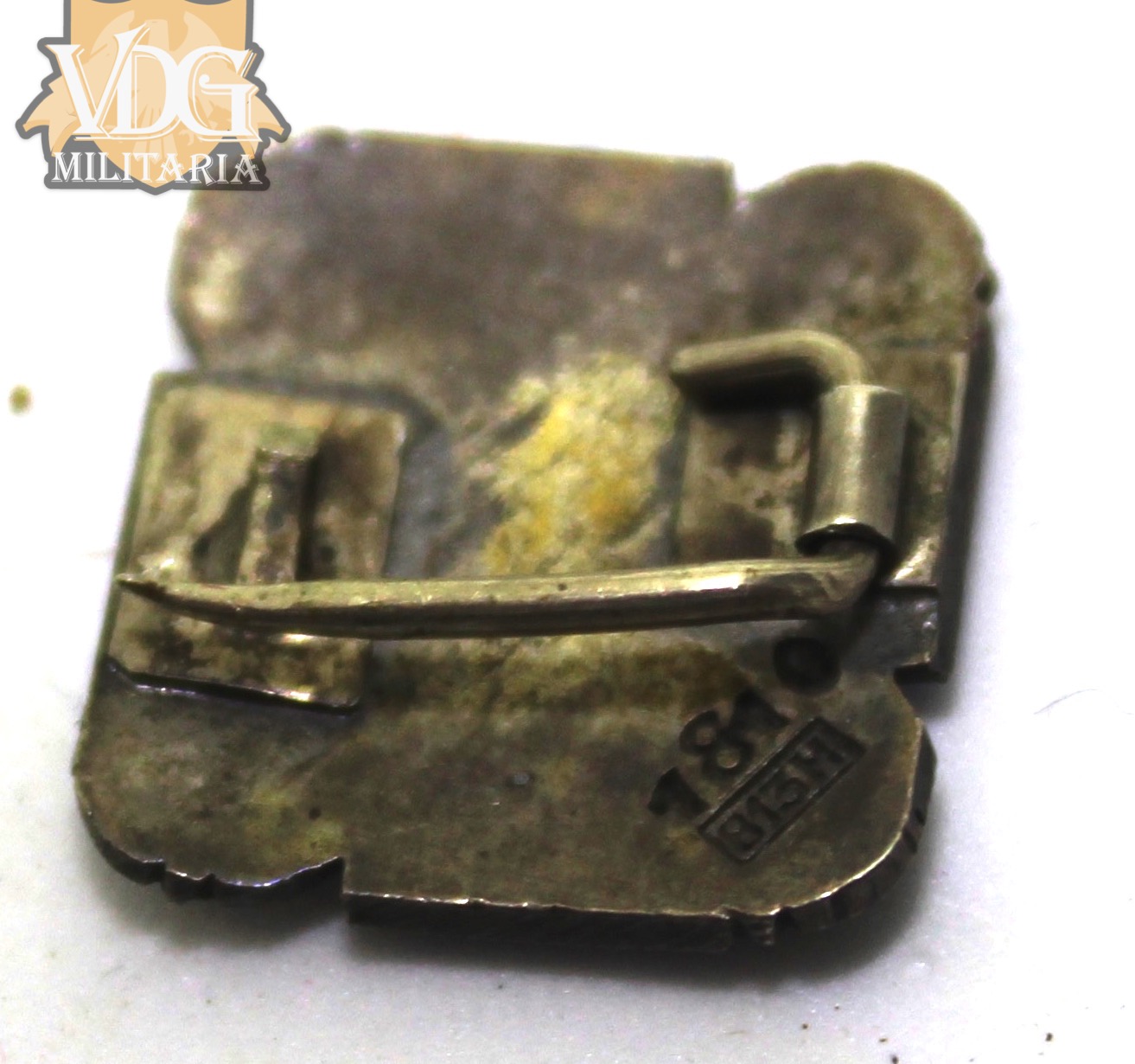 WW2 Era Finnish Lotta Svärd 10-Year Service Miniature Enamel Cross Badge - Image 6