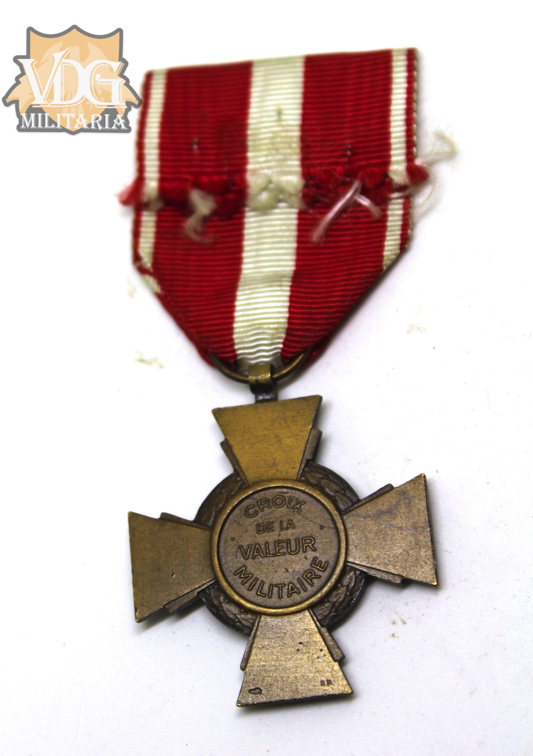 French Cross of Military Valour Medal - Image 5