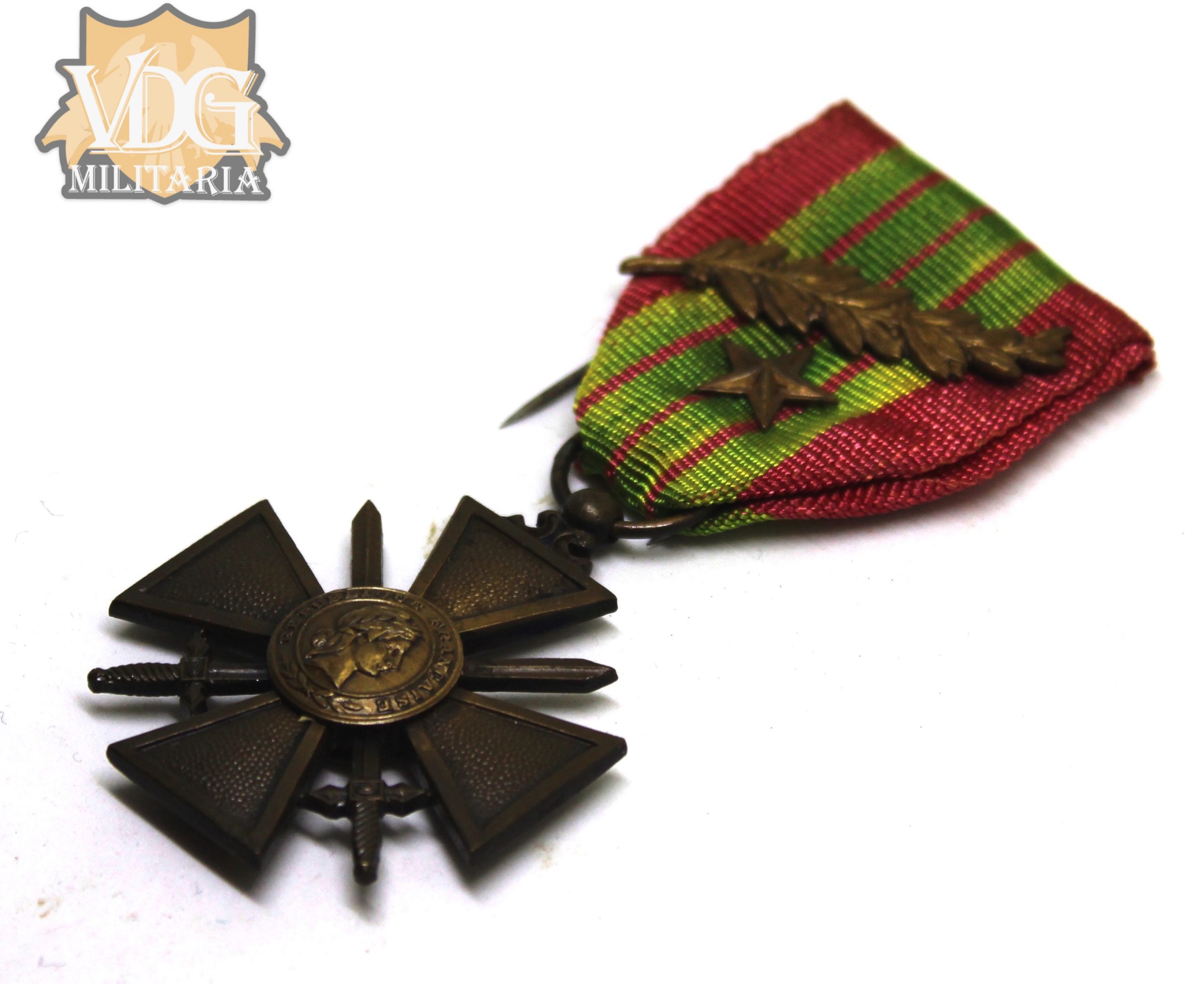 WW2 French Croix de guerre 1939–1945 Medal - Image 5