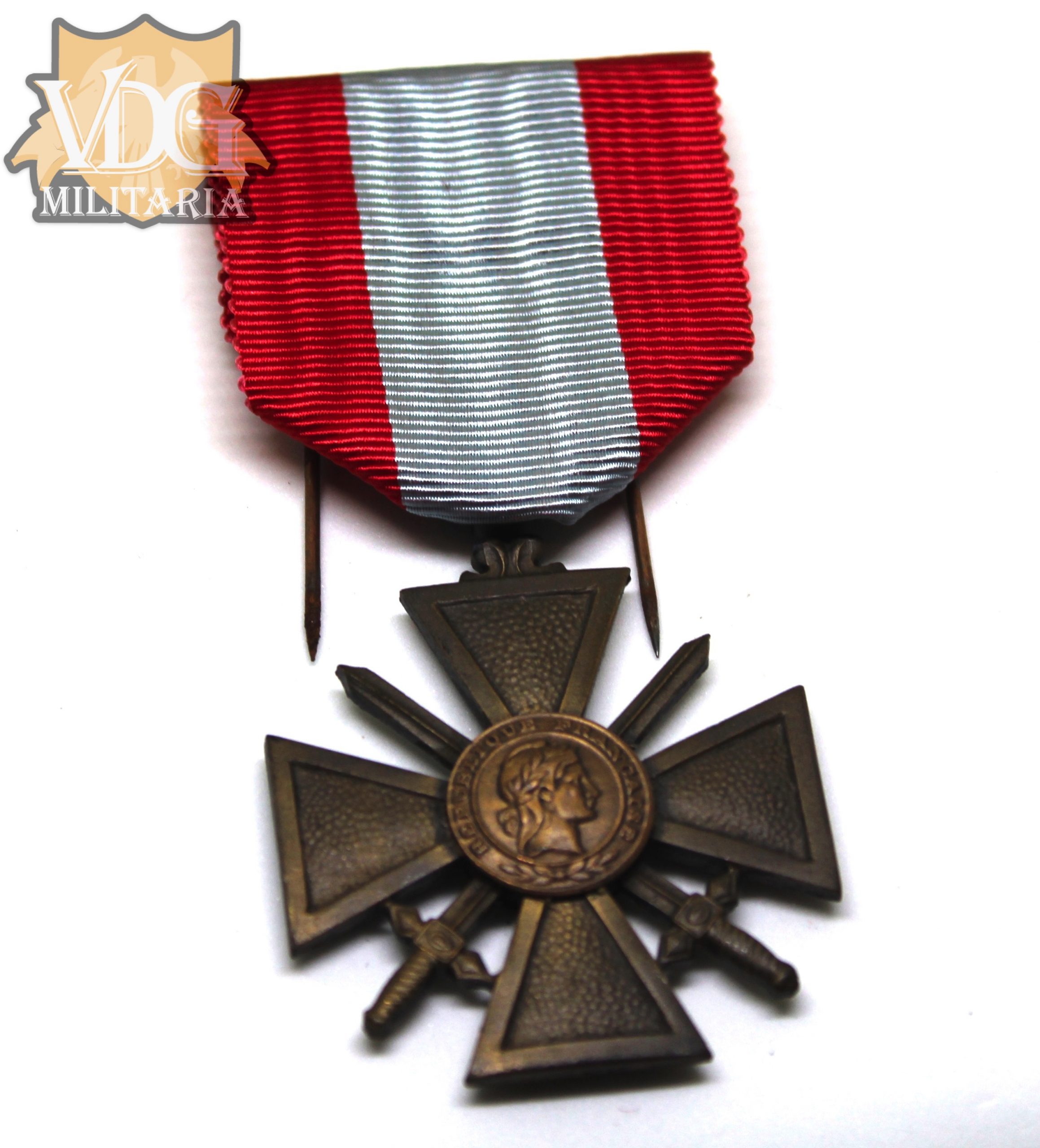 Cased French Croix de guerre des théâtres d’opérations extérieurs (War Cross for foreign operational theatres) - Image 4