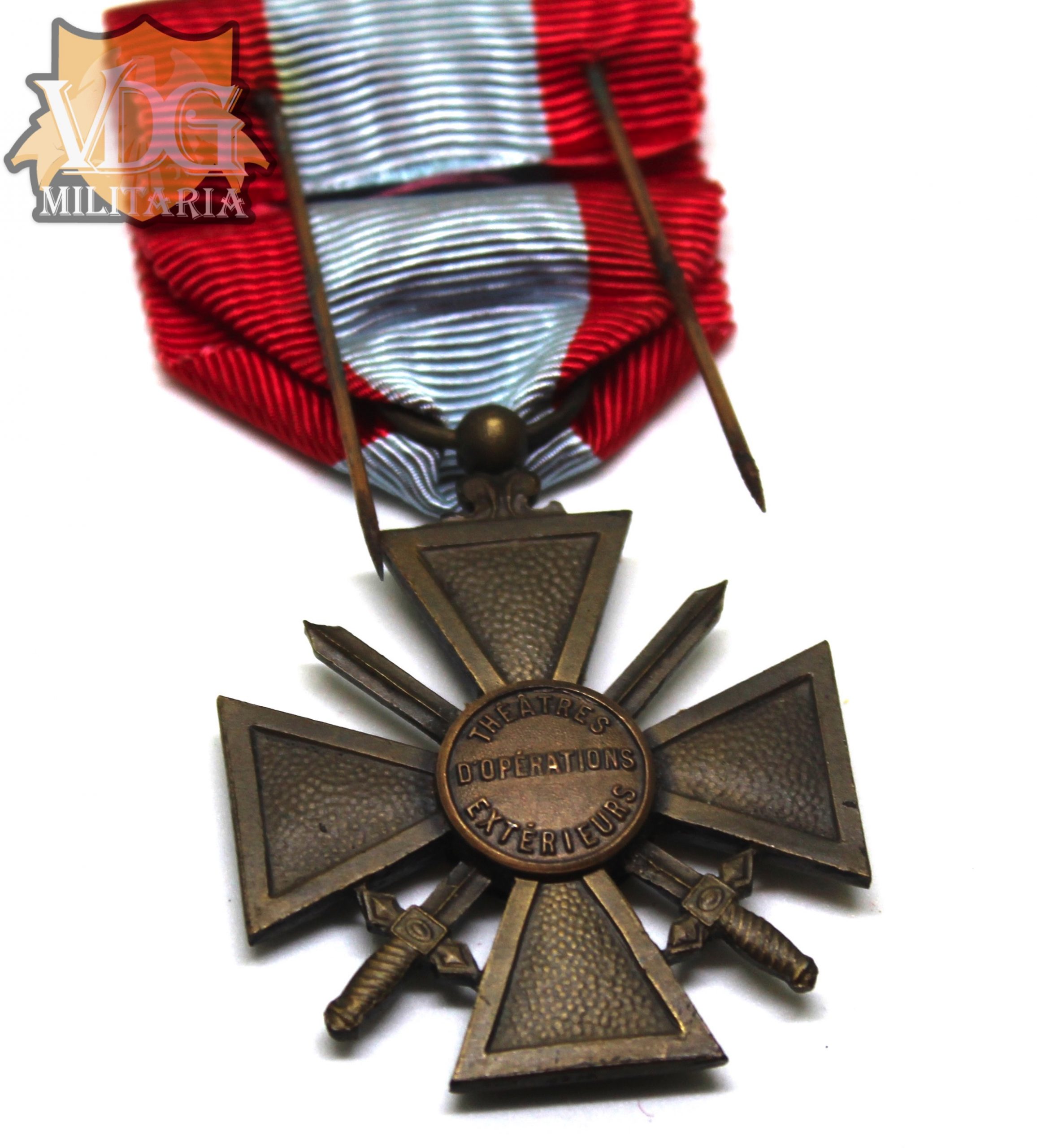 Cased French Croix de guerre des théâtres d’opérations extérieurs (War Cross for foreign operational theatres) - Image 8
