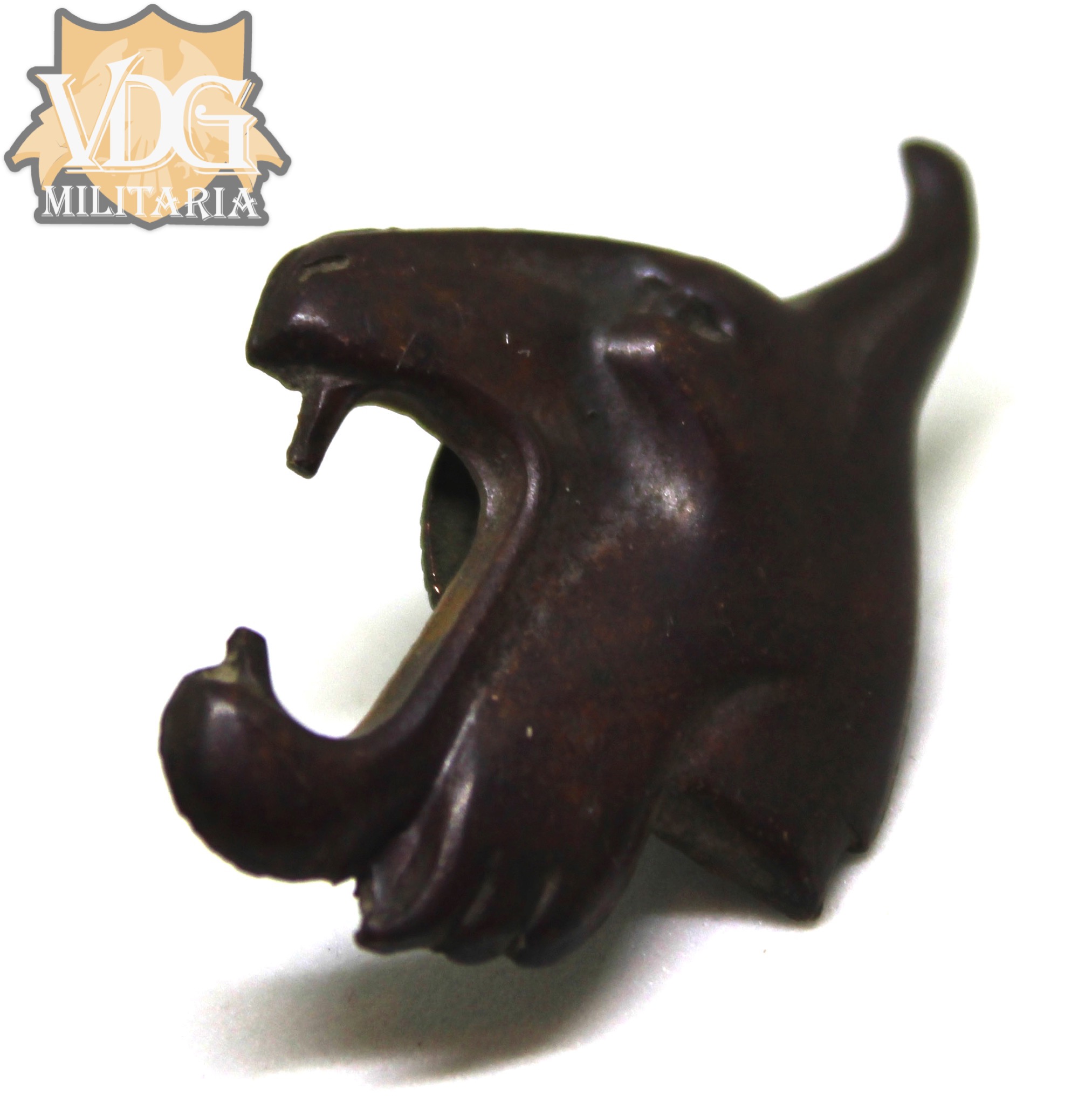 WW2 Finnish 5th Infantry Division Lynx Head Cap Badge insignia