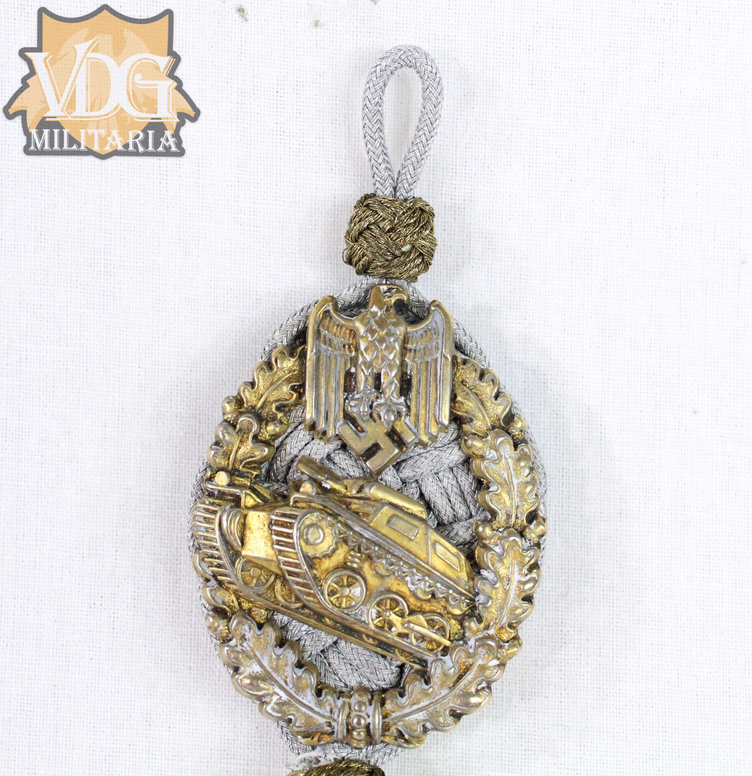 WW2 German Panzer Lanyard in Gold - Image 7