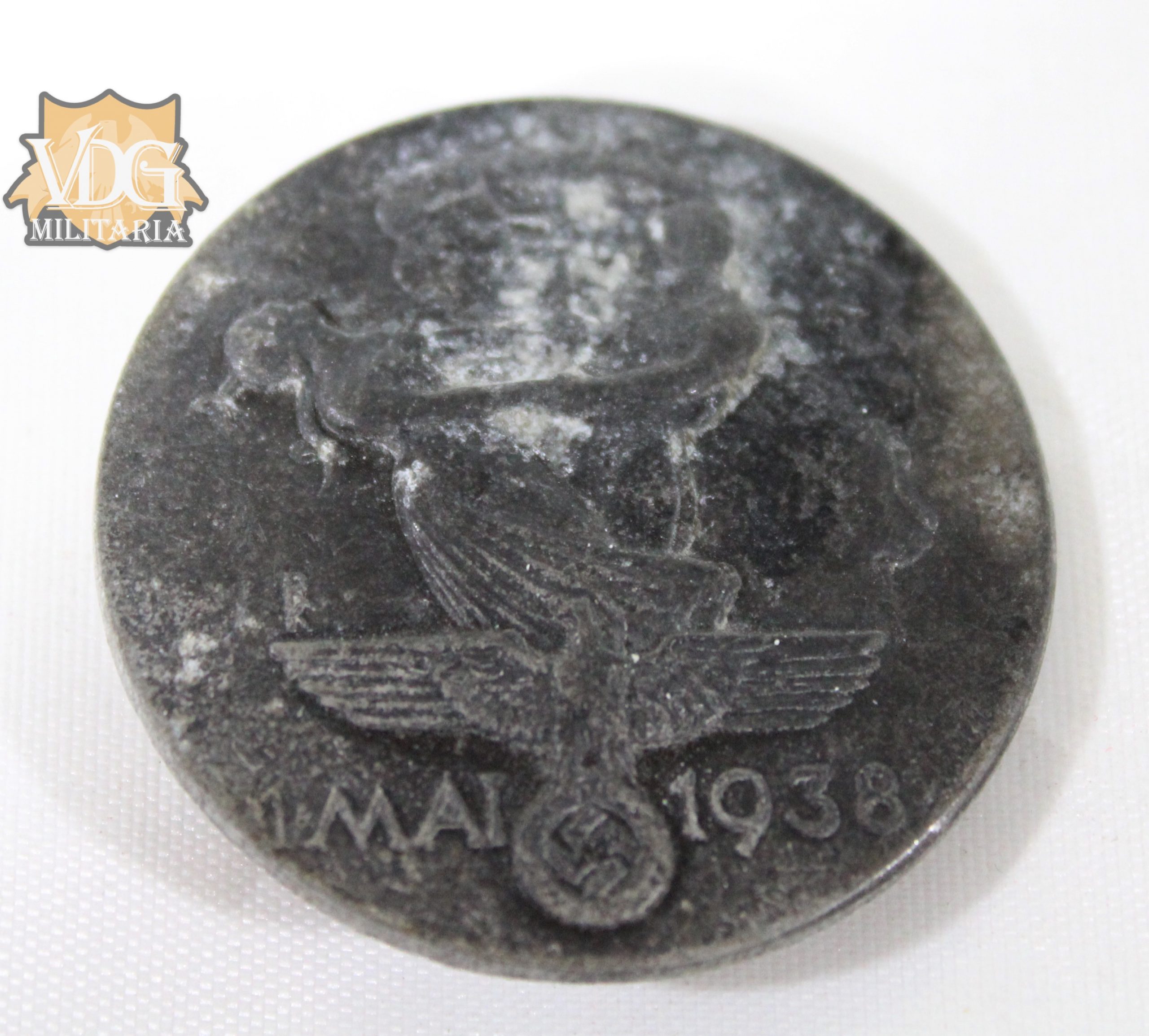 WW2 German 1 Mai 1938 Tinnie