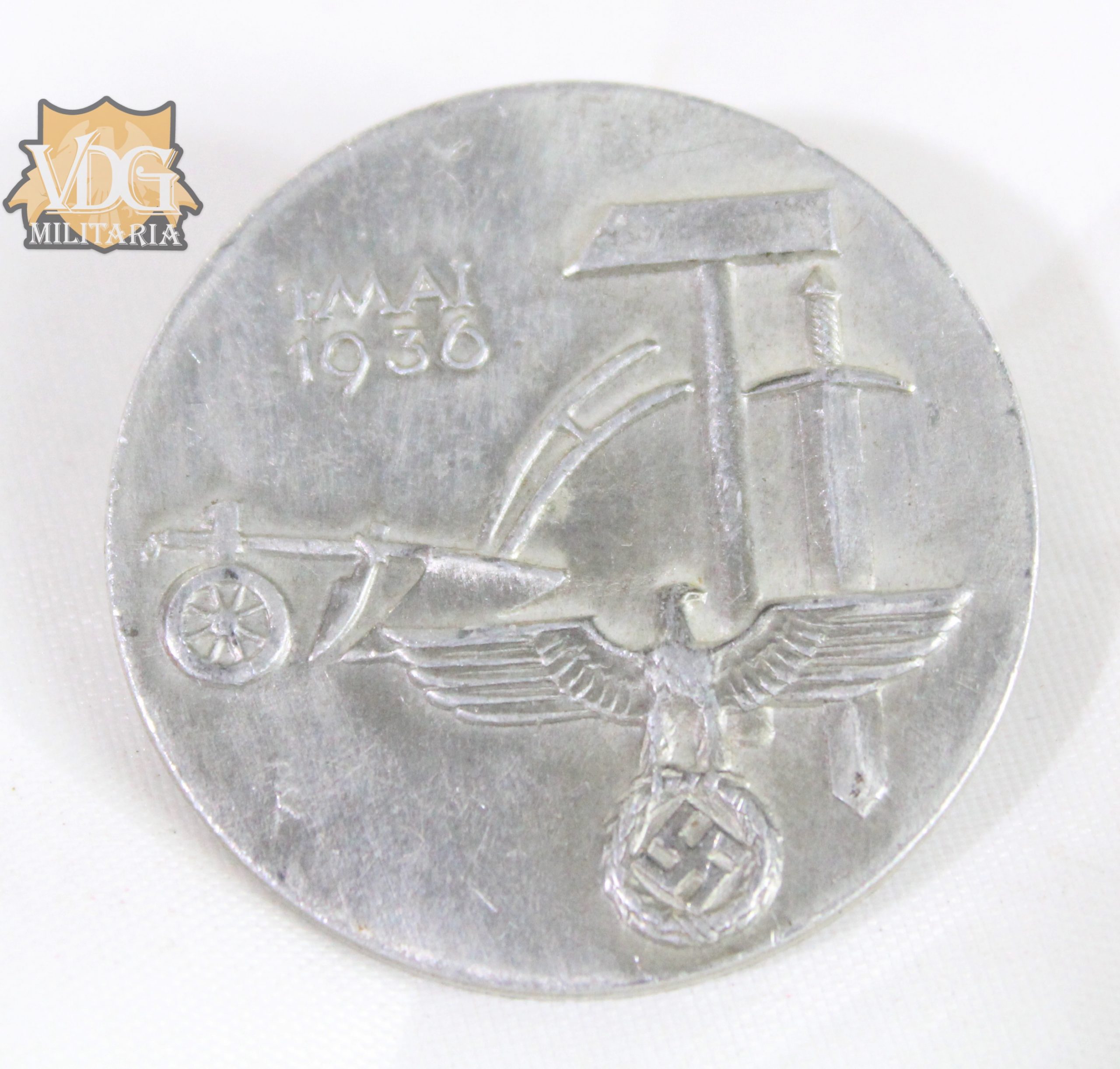 WW2 German 1 Mai 1936 Tinnie-M.S.M.