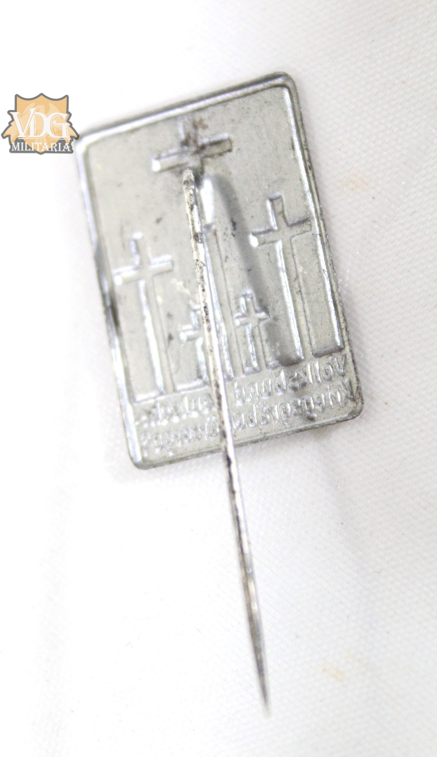 WW2 German Volksbund Deutsche Kriegsgräberfürsorge Pin - Image 3