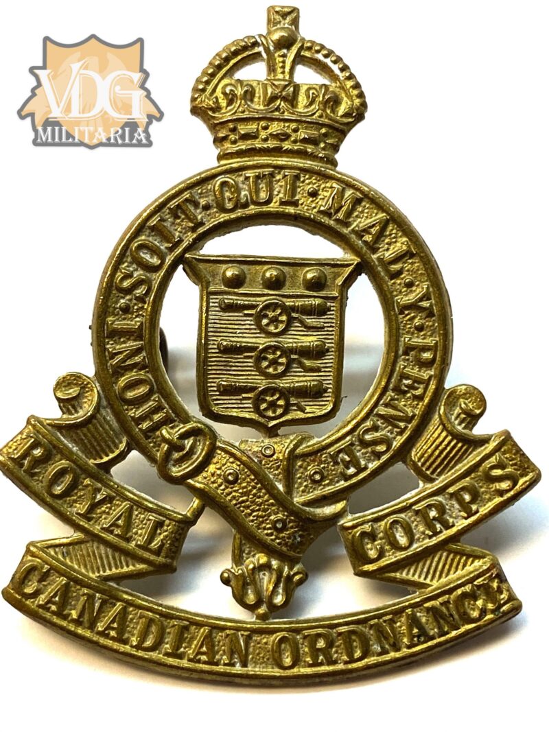 WW2 Royal Canadian Ordnance Corps Cap Badge