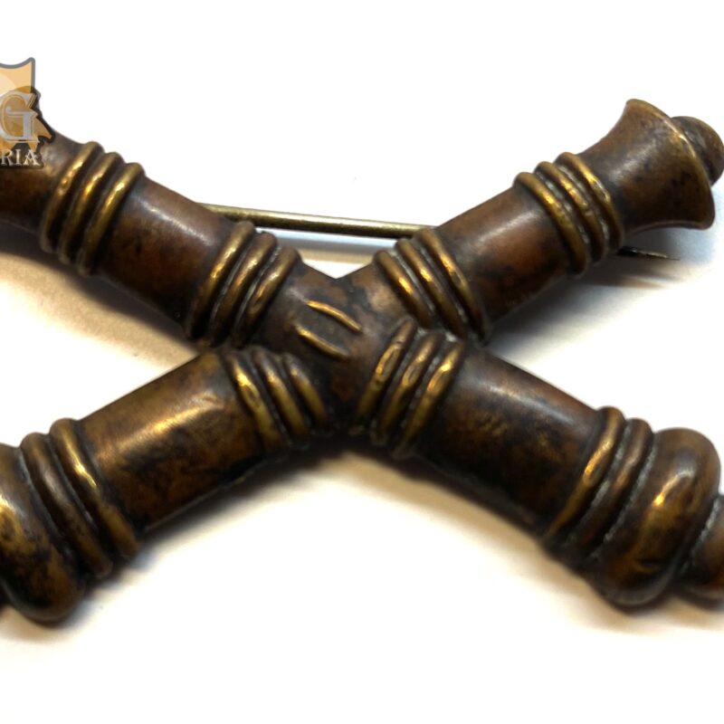 US Spanish American War Era Artillery Pin Badge