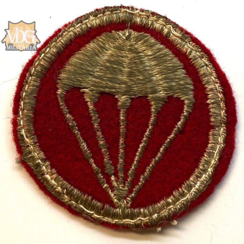 WW2 US Army Artillery Paratroopers Airborne Cap Badge