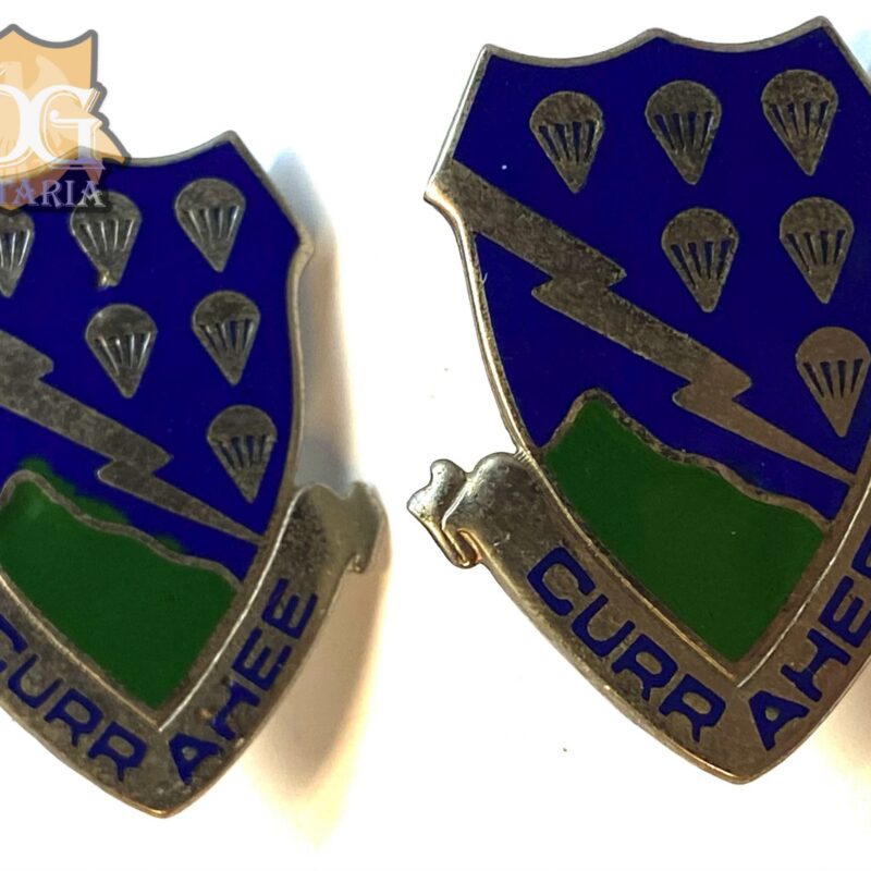 Post-WW2 US Army 506th Infantry Regiment "Currahee" DUI Set – D-22 Denmark Clutch Back Set