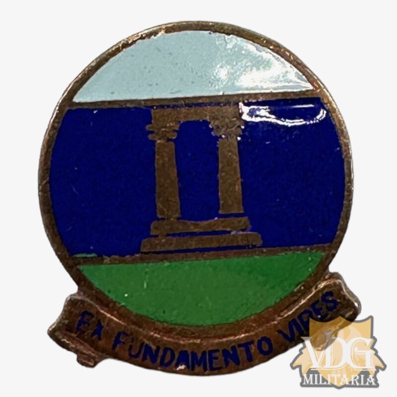 WW2 Era US Army Air Force 2nd Air Base Group Distinctive Unit Insignia Pin-Screwback