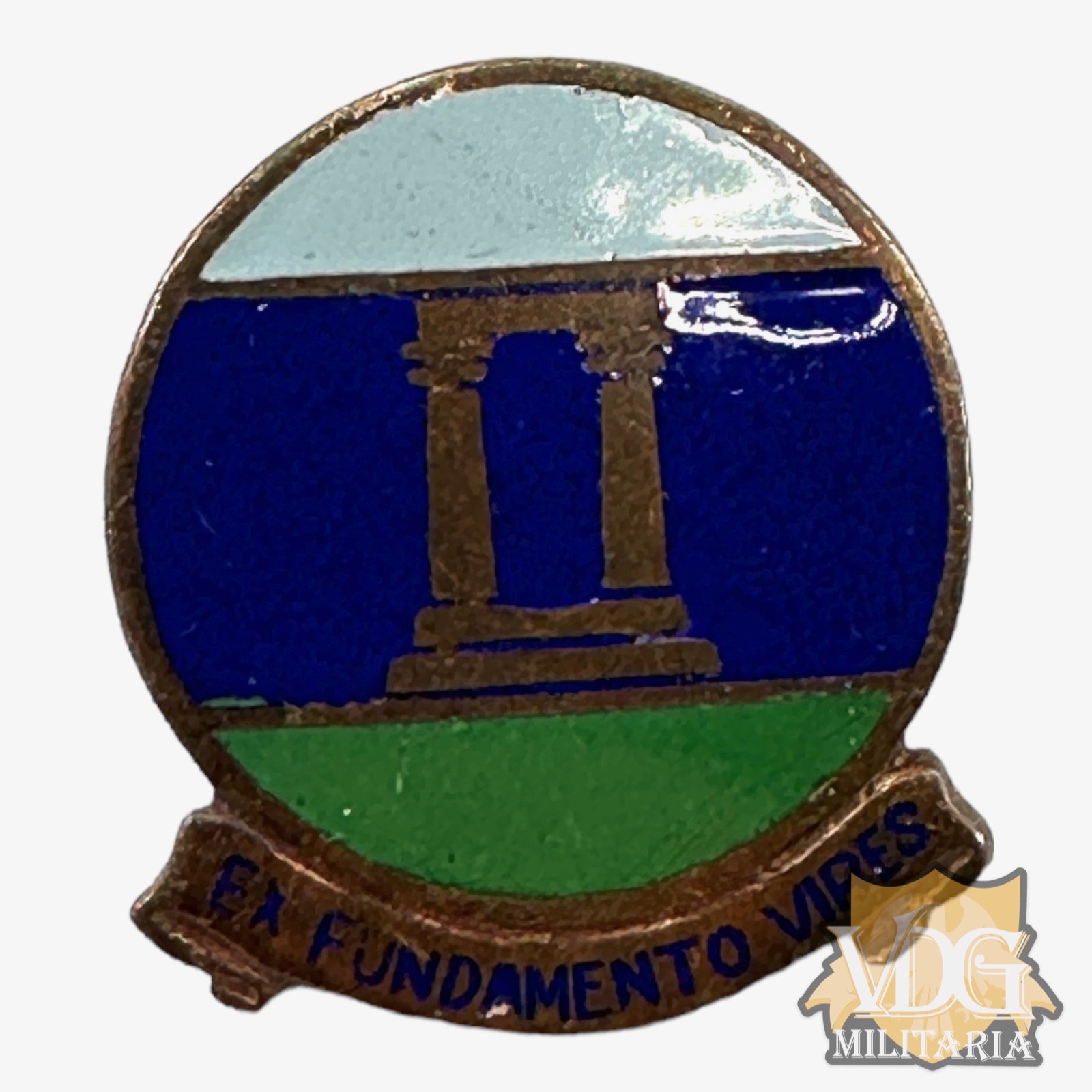 WW2 Era US Army Air Force 2nd Air Base Group Distinctive Unit Insignia Pin-Screwback