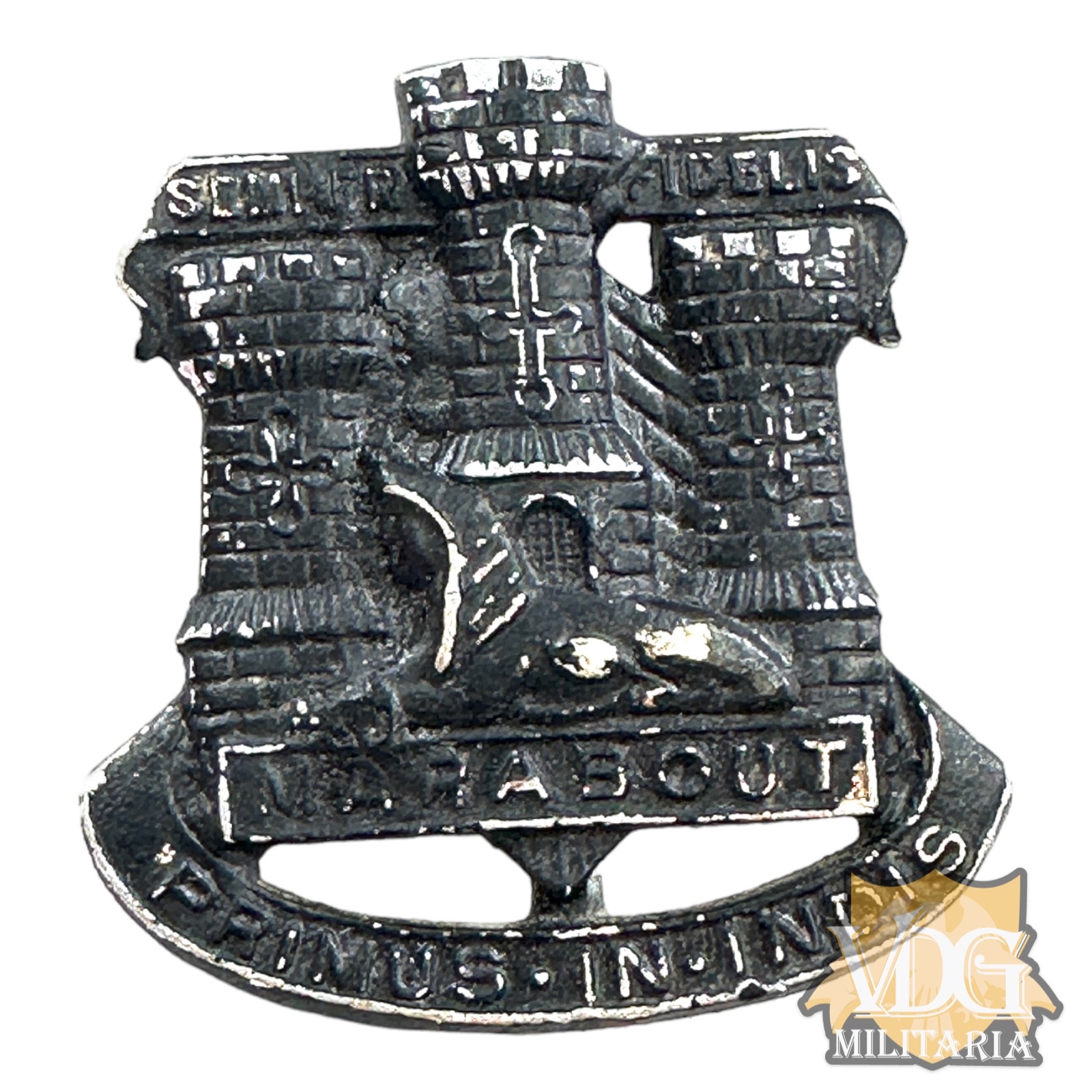 WW2 British Army The Devon & Dorsets Cap Badge-J.R. Gaunt Birmingham