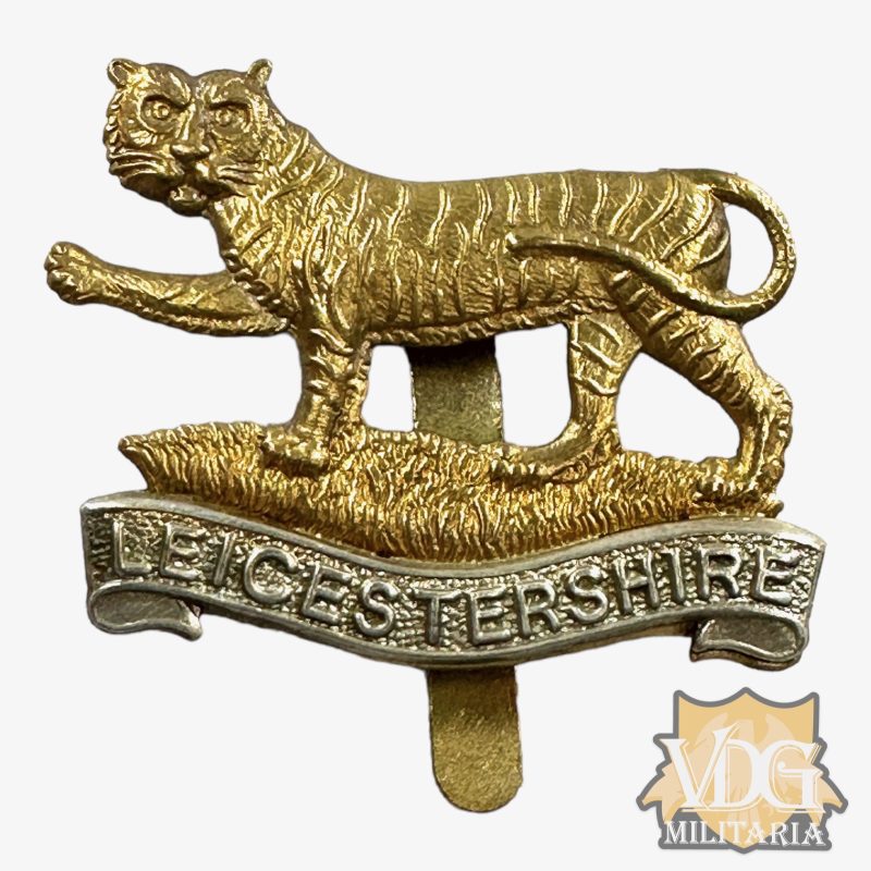 WW2 British Army Royal Leicestershire Infantry Regiment Cap Badge