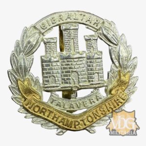 WW2 British Army Northamptonshire Regiment Cap Badge