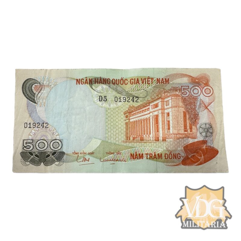 Vietnam War Era South Vietnam 500 Dong Paper Currency Note, 1970