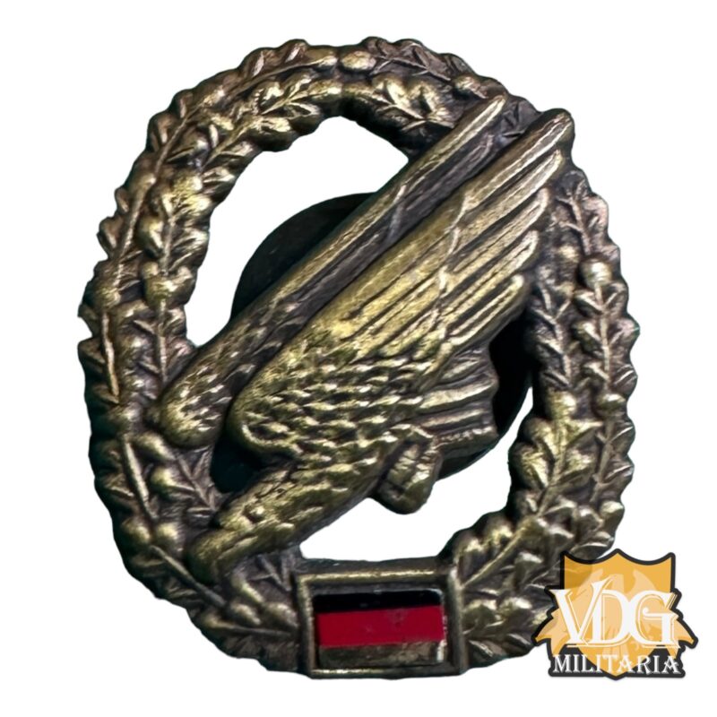 Post WW2 German Bundesweher Fallschirmjäger Airborne Mini Badge Pin