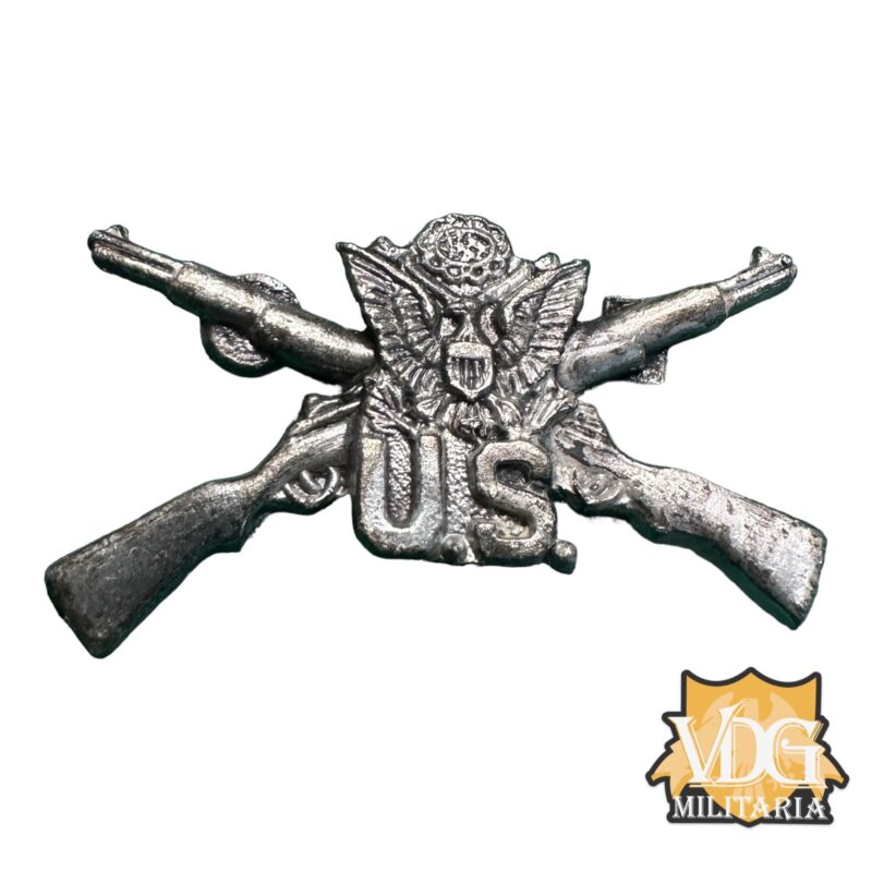 WW2 US Army Sweet Heart Jewelry Pin Crossed Rifles w/ Eagle