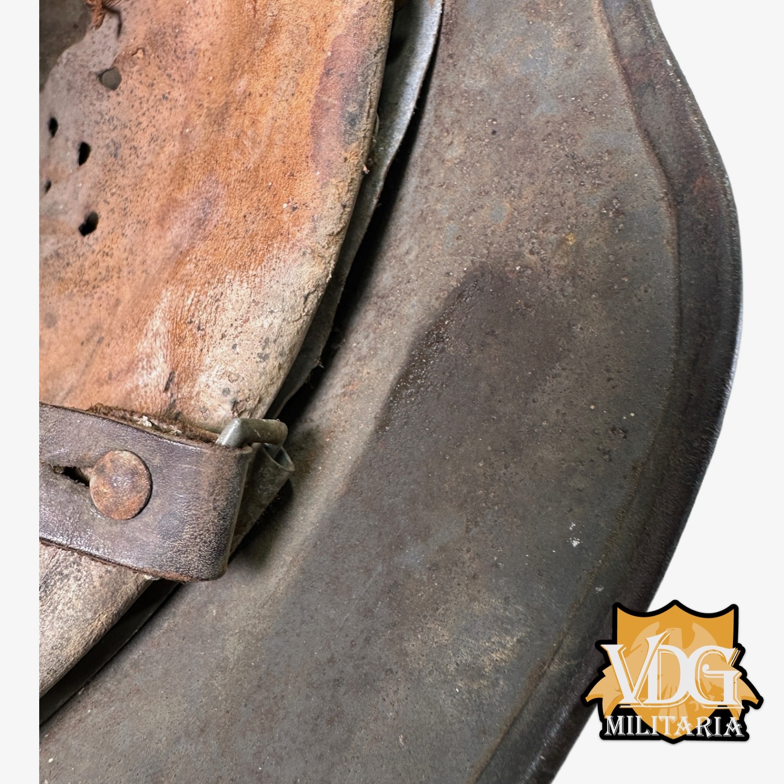 WW2 German Luftwaffe SD M40 Helmet w/ Blood Stained Liner & Partial Chinstrap - Image 30