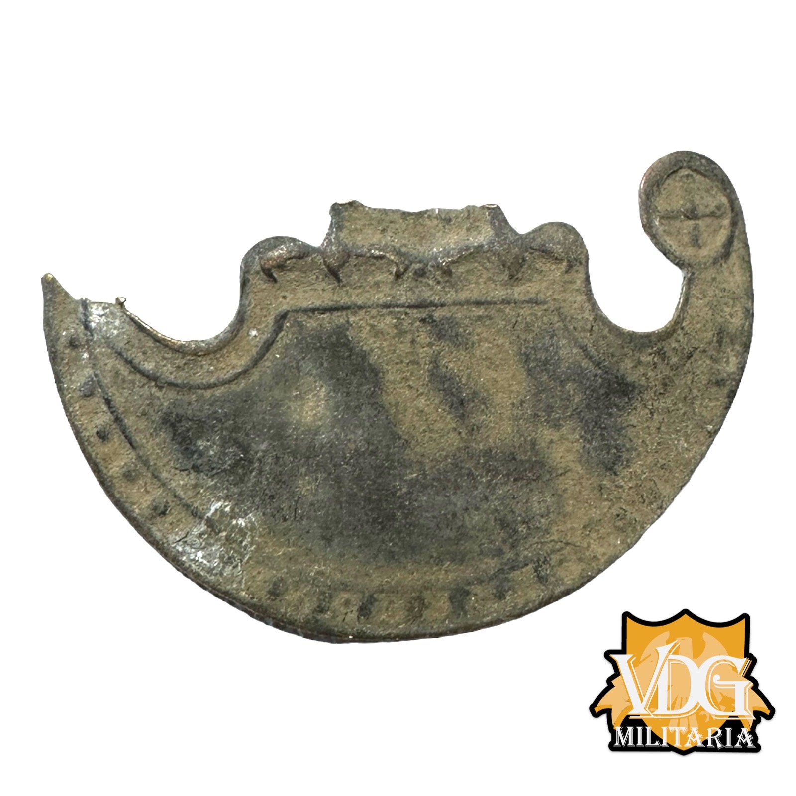 WW2 Polish Army Cap Badge Relic "Amazon Shield" (Part under eagle)