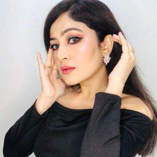 Akanksha Sabharwal ||MAKEUP ARTIST