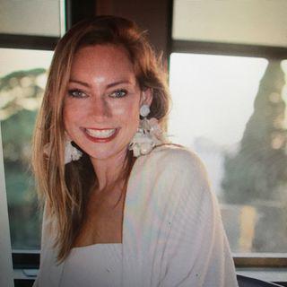 Holly Hutchinson Harris