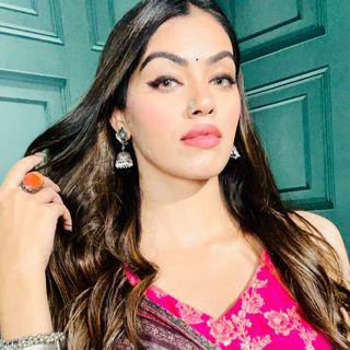 Kirti Arora Makeup Artist🧿